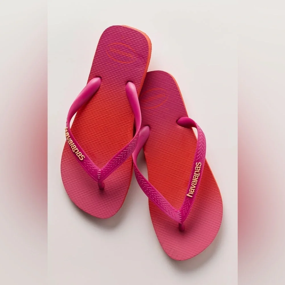 NWT Havaianas Top Flip Flops - Picture 1 of 3